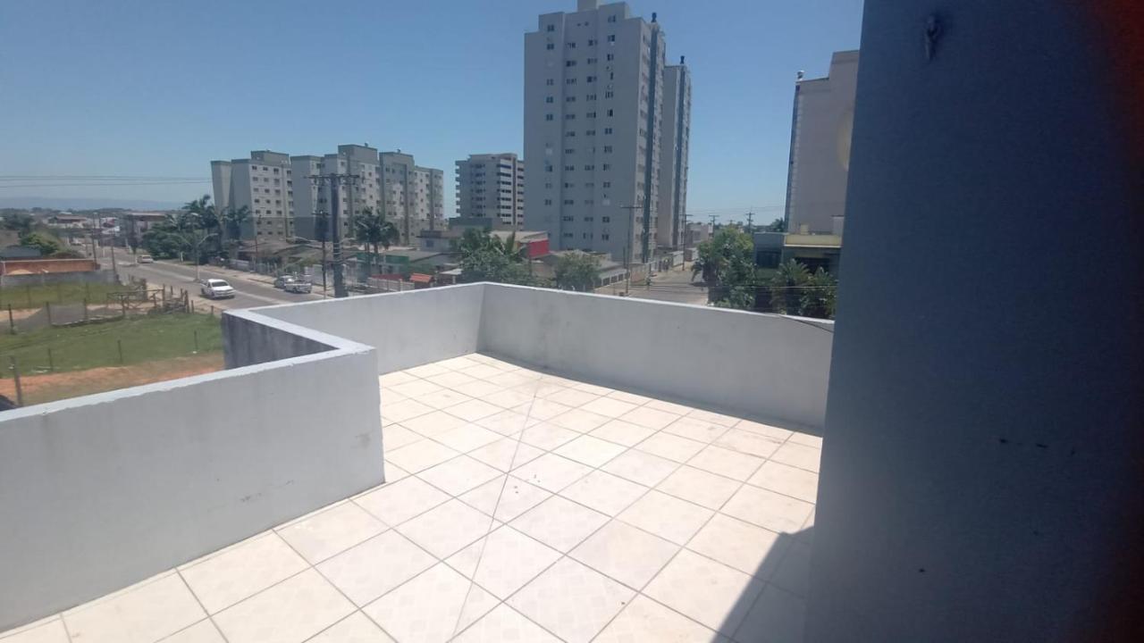 Sobrado Com Terraco E Area De Churrasqueira. Torres Luaran gambar